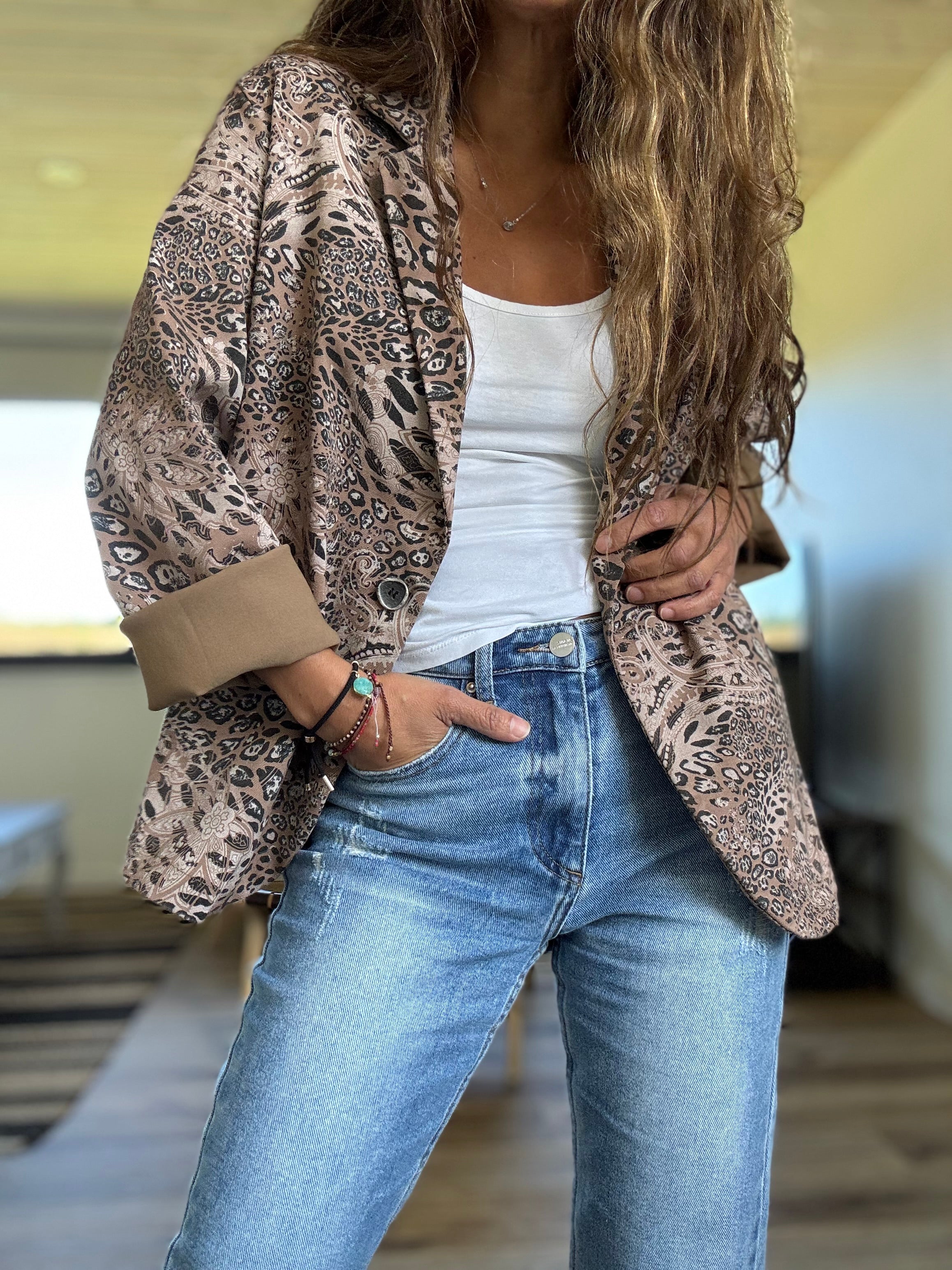 Blazer animal print elasticado