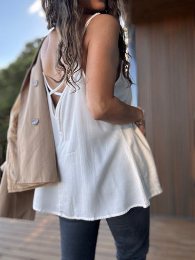 Blusa botones metálicos blanco