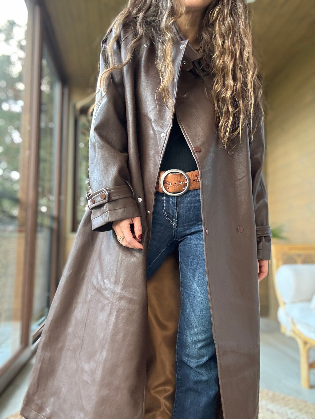 Abrigo eco cuero café impermeable