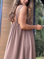 Vestido Flor café