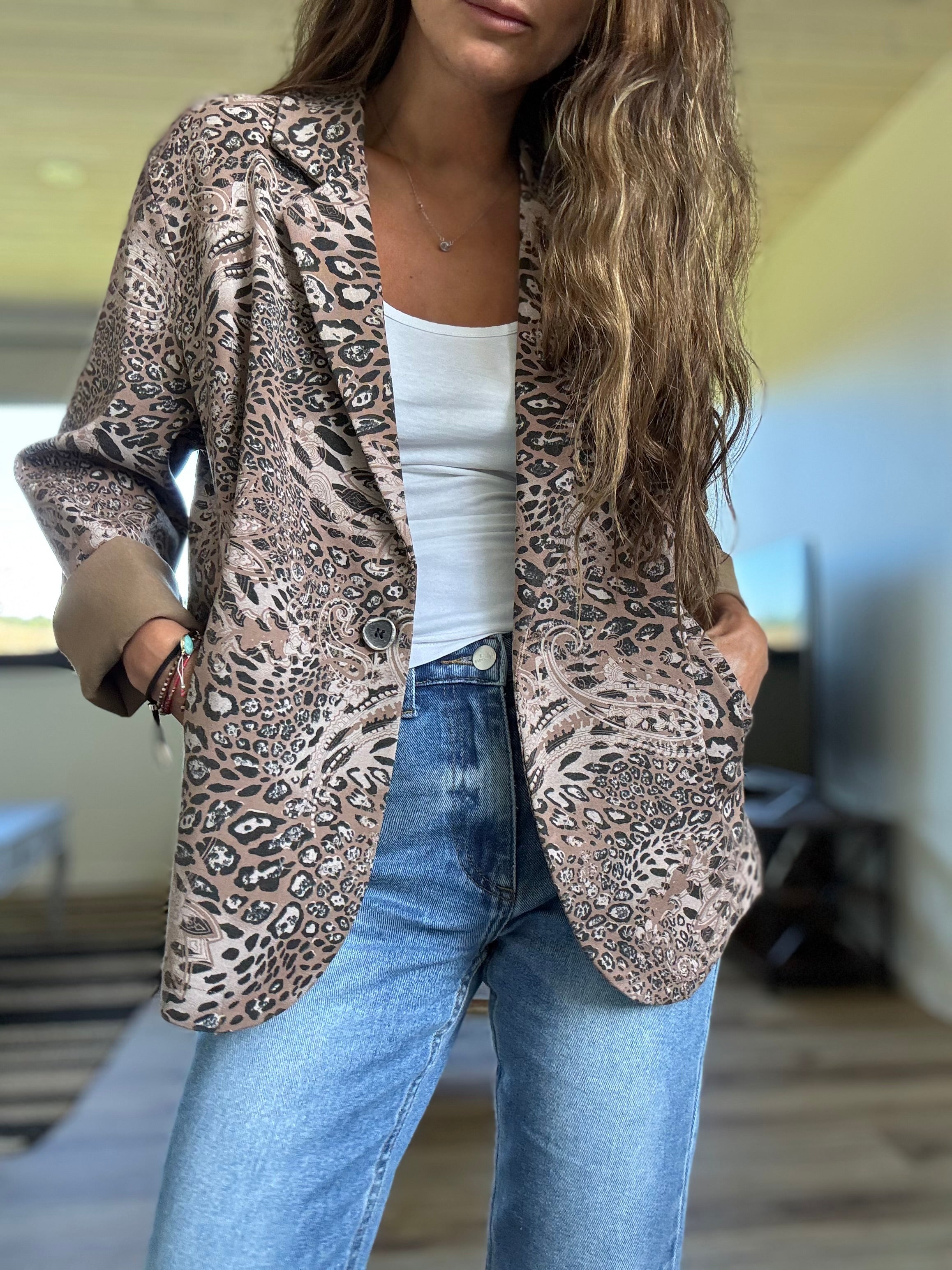 Blazer animal print elasticado