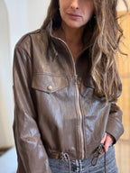 Chaqueta eco cuero corta