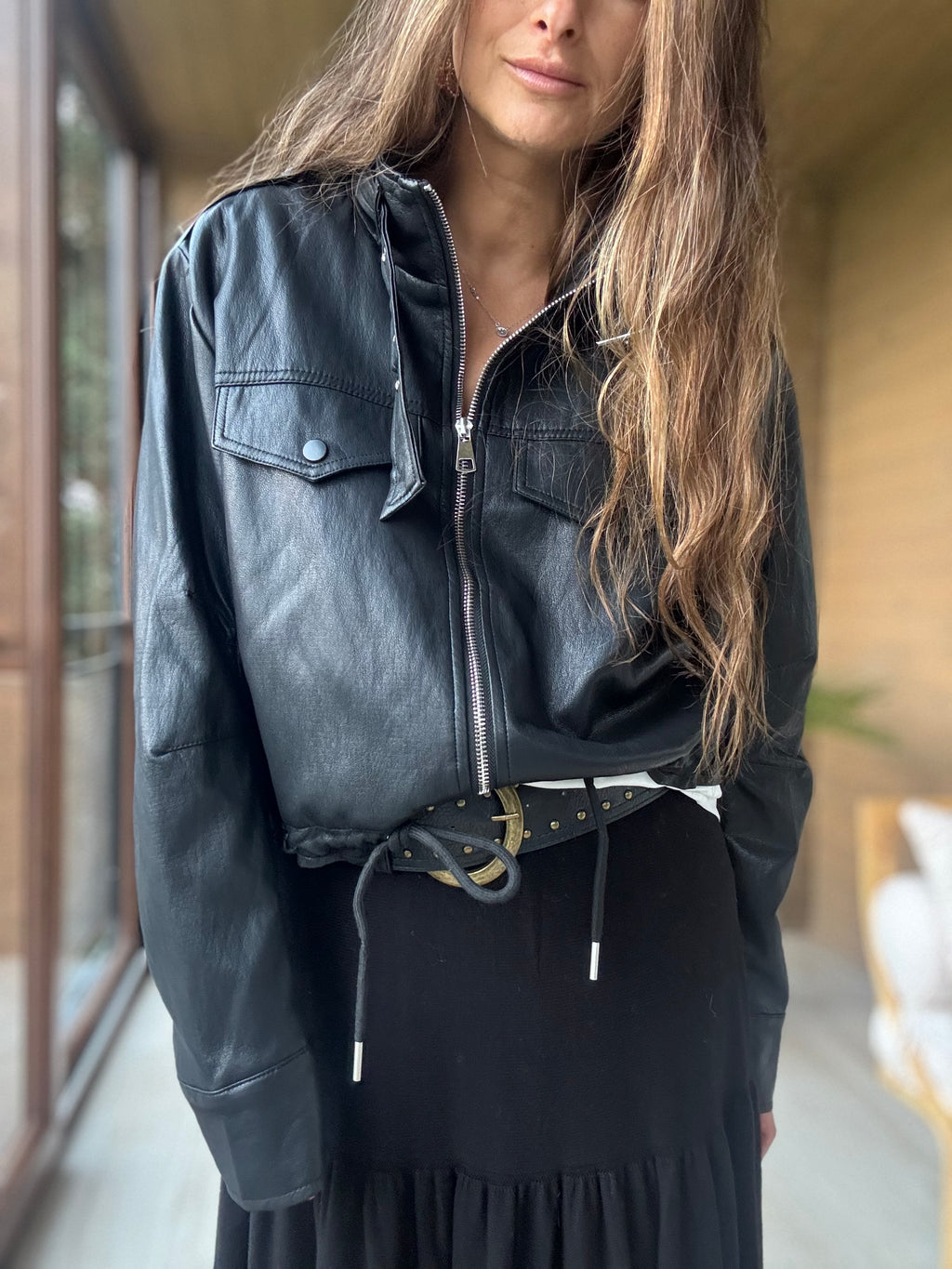 Chaqueta eco cuero corta
