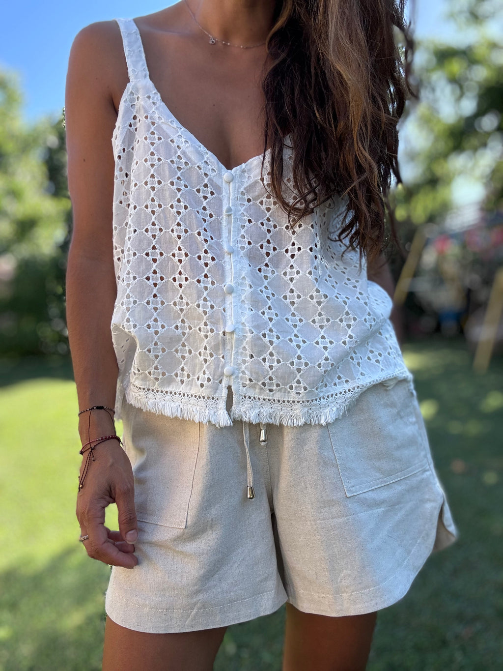 Polerita broderie flecos blanco