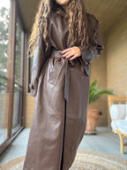 Abrigo eco cuero café impermeable