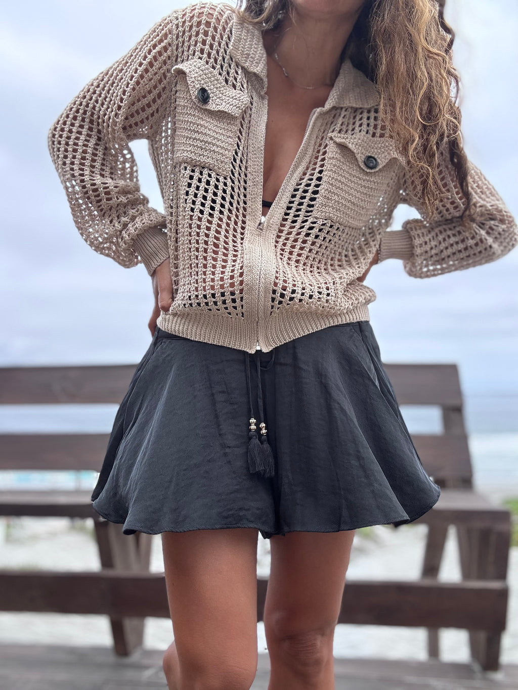 Chaleco hilo cierre beige