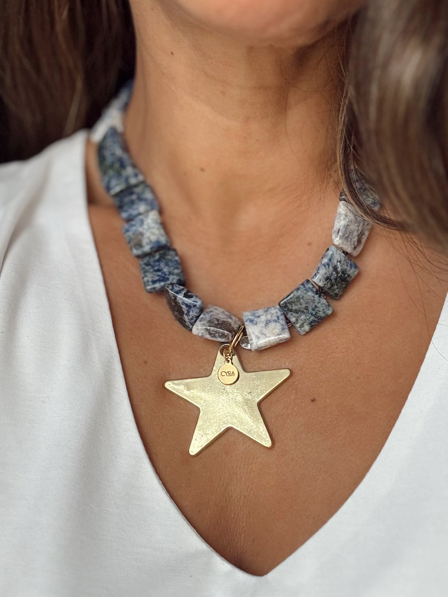 Collar piedra natural azul estrella