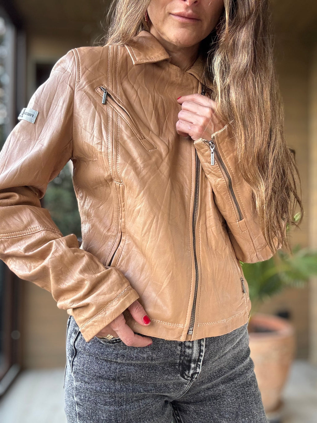 Chaqueta biker 100% cuero usada