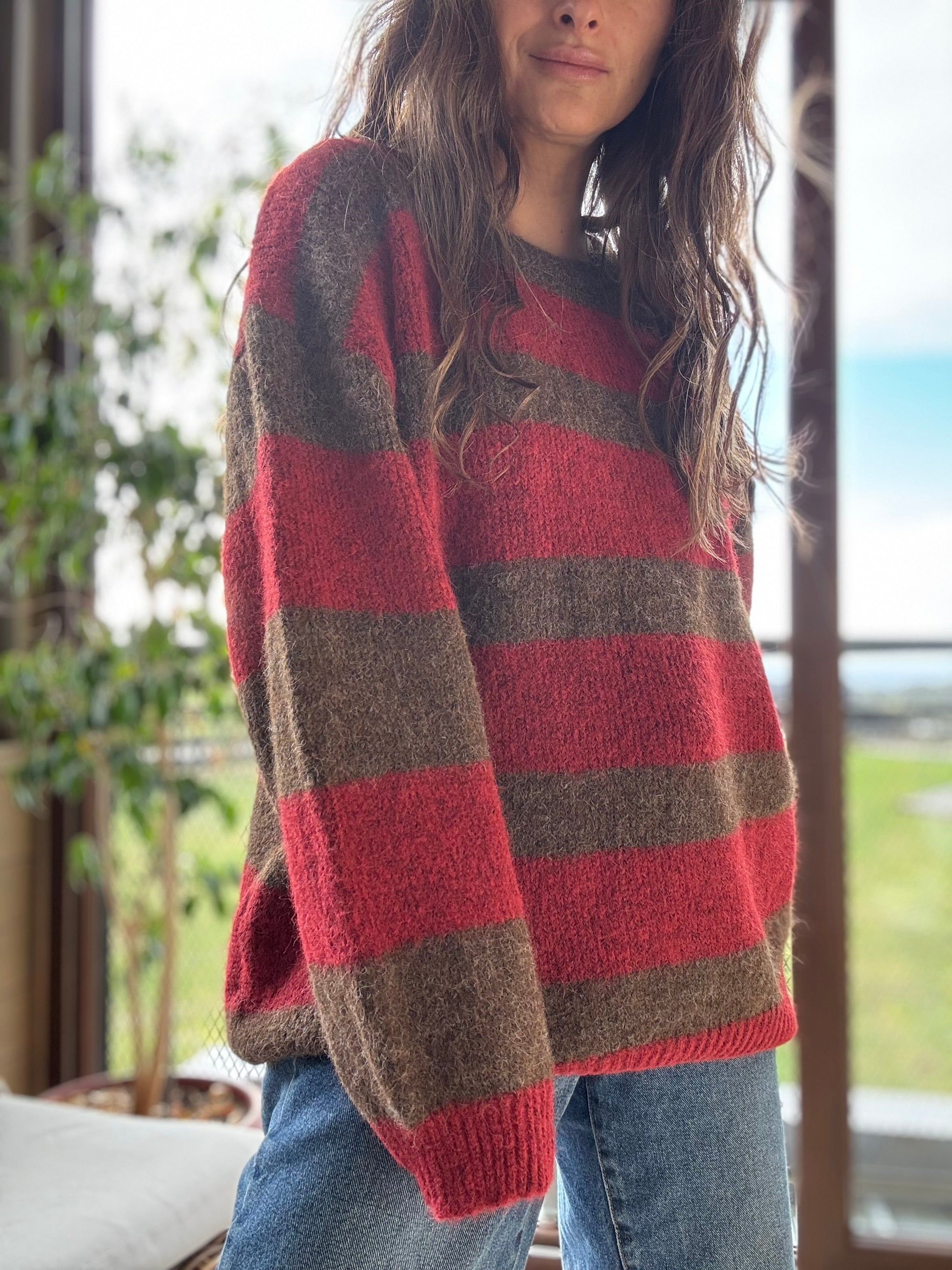 Chaleco líneas rojo café