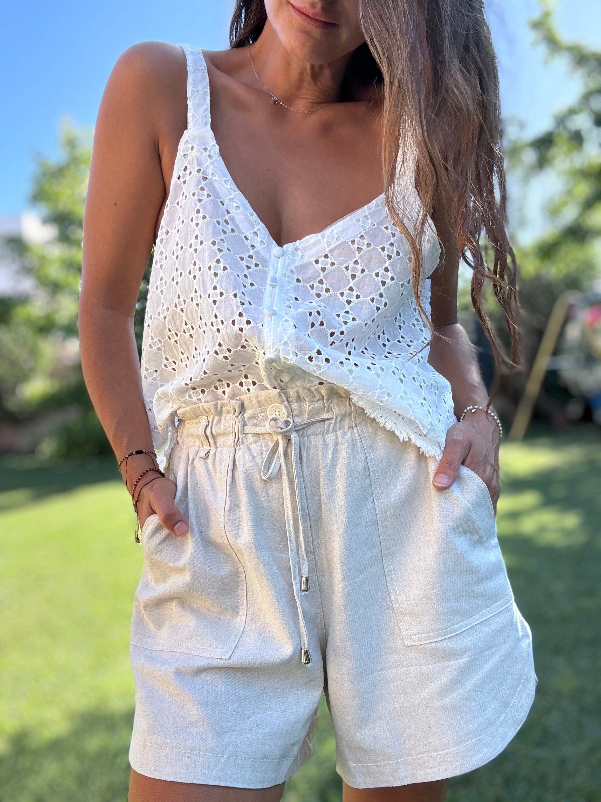 Polerita broderie flecos blanco