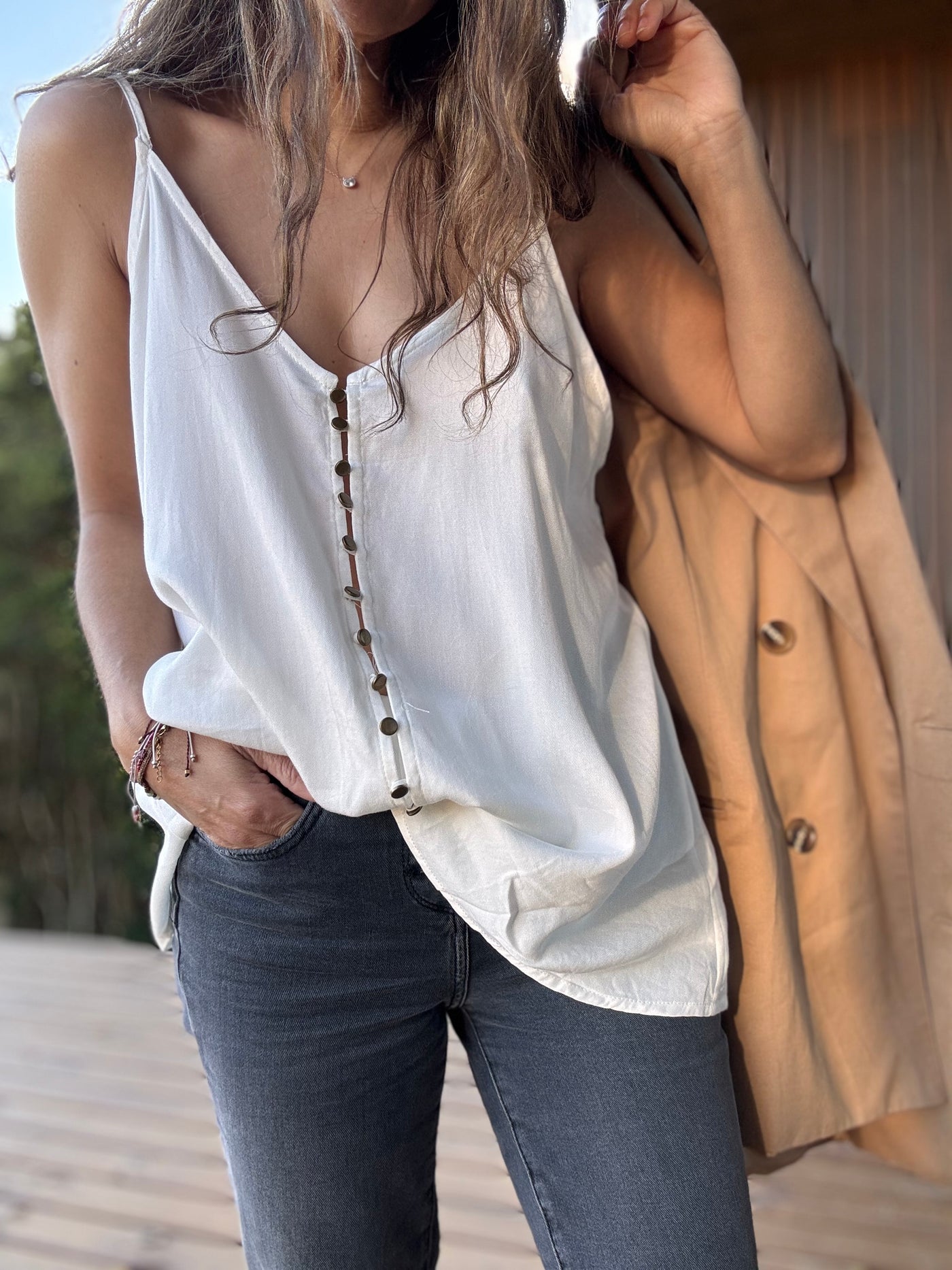 Blusa botones metálicos blanco