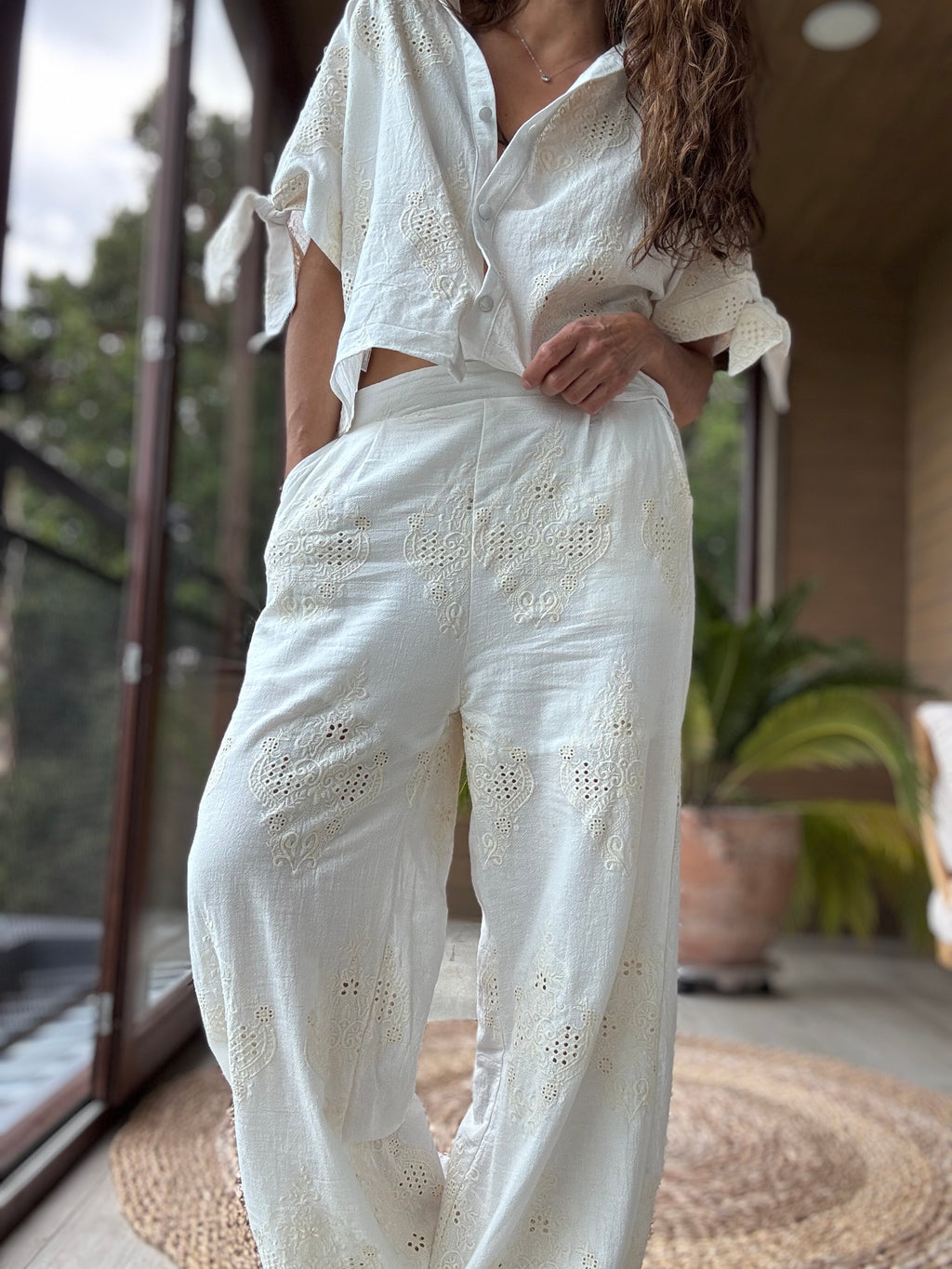 Conjunto bordado blanco
