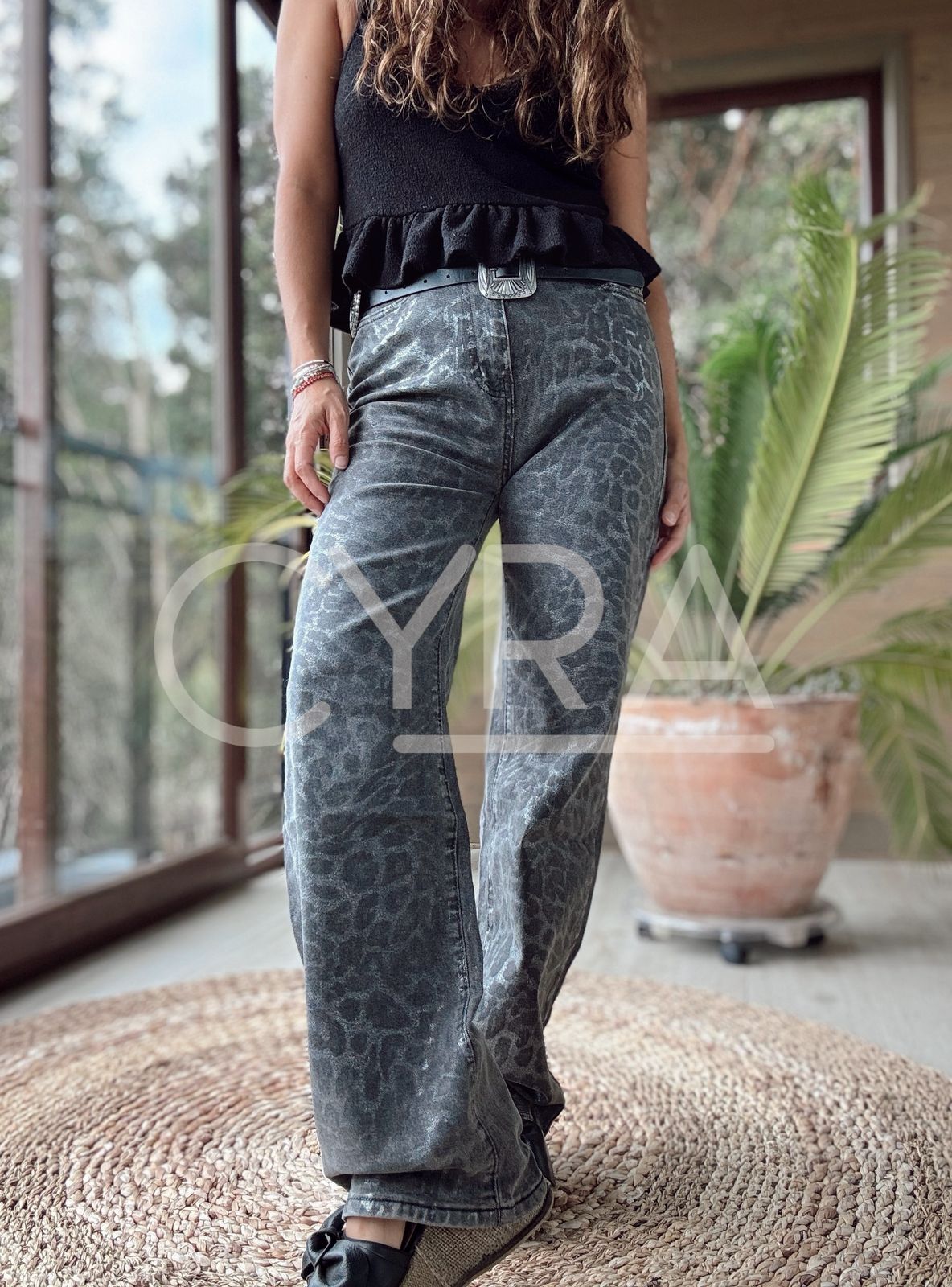 Pantalón animal print metal