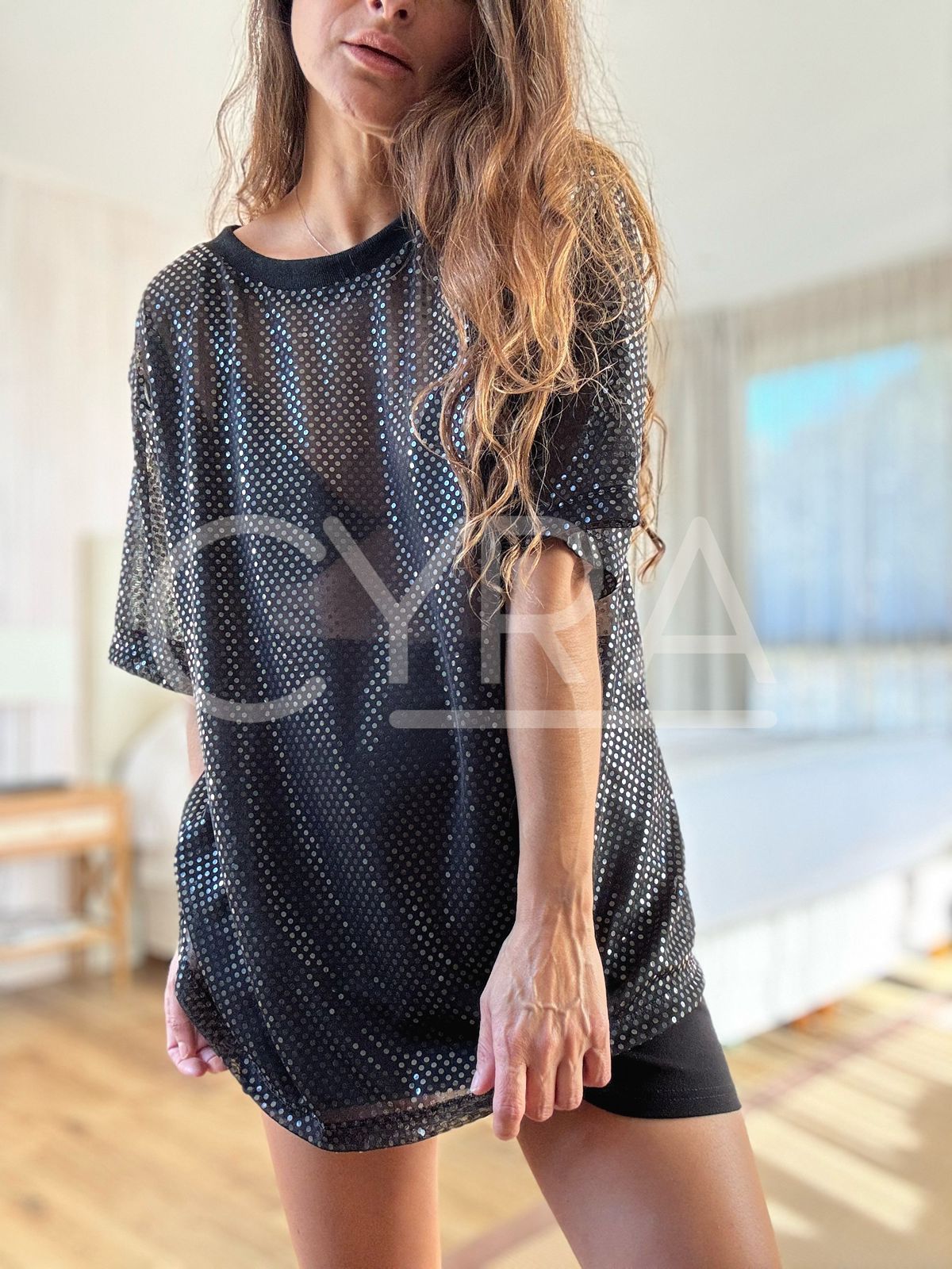 Polera puntos (colección exclusiva CYRA)