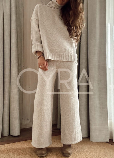 Conjunto de lana Crudo