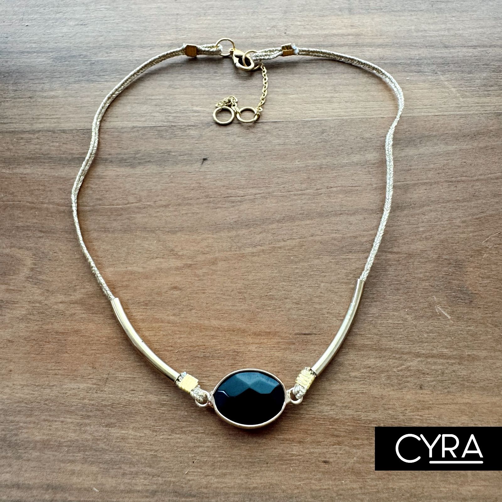 Choker one
