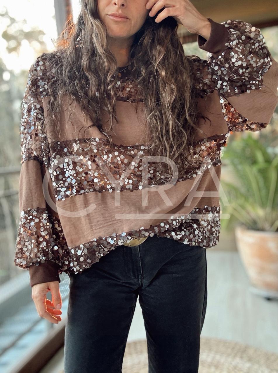 Polera lentejuelas café (Colección exclusiva CYRA)