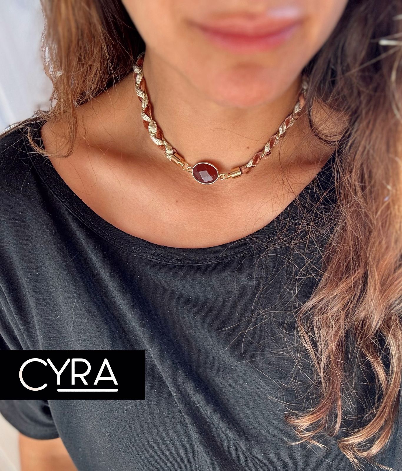 Choker turmalina café