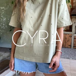 Polera brillos verde militar