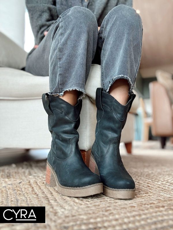 Bota Simona negra