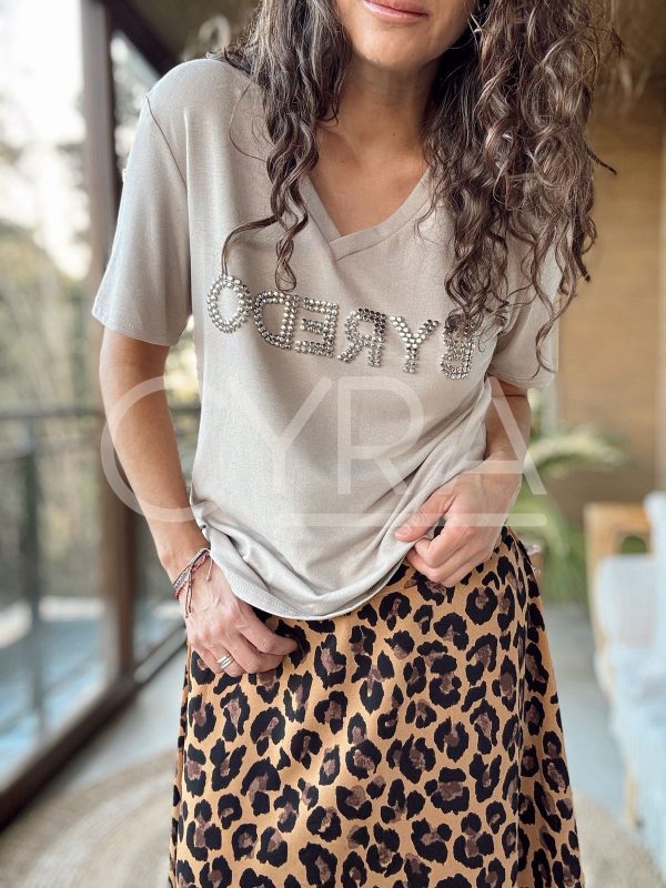 Polera tachas beige - Imagen 5